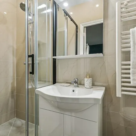 Апартаменты Bnbnova - 1br - Le Marais - Quartier Montorgueil